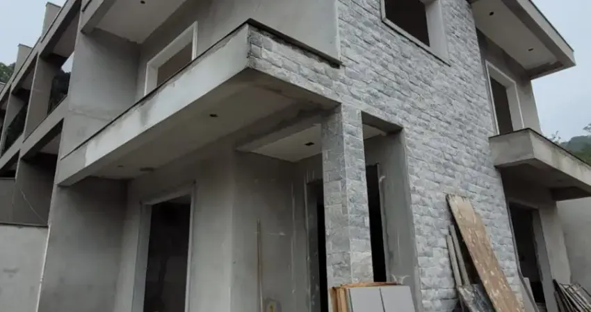 Casa em condomínio fechado à venda no Glória, Joinville 