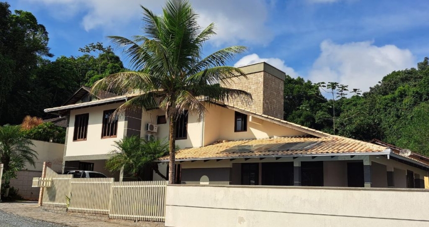 Casa com 4 quartos à venda no Costa e Silva, Joinville 