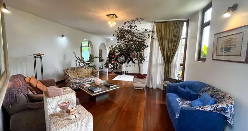 Casa com 4 quartos à venda na Rua Rádio, 171, São Lucas, Belo Horizonte