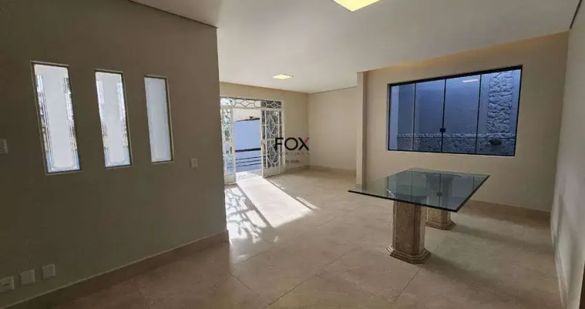 Casa com 3 quartos à venda na Coronel Fulgêncio, 29, São Lucas, Belo Horizonte