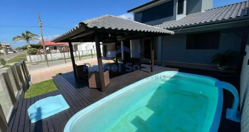 Casa com 3 dormitórios à venda, 210 m² por R$ 900.000,00 - Jardim Atlântico - Balneário Arroio do Silva/SC