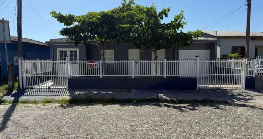 Casa com 2 dormitórios à venda, 100 m² por R$ 330.000,00 - Jardim Atlântico - Balneário Arroio do Silva/SC