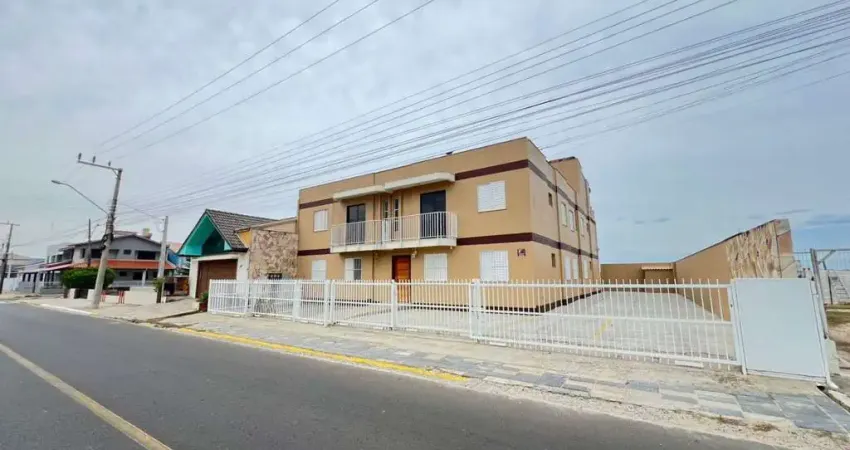 Apartamento com 2 dormitórios à venda, 50 m² por R$ 290.000,00 - Erechim - Balneário Arroio do Silva/SC