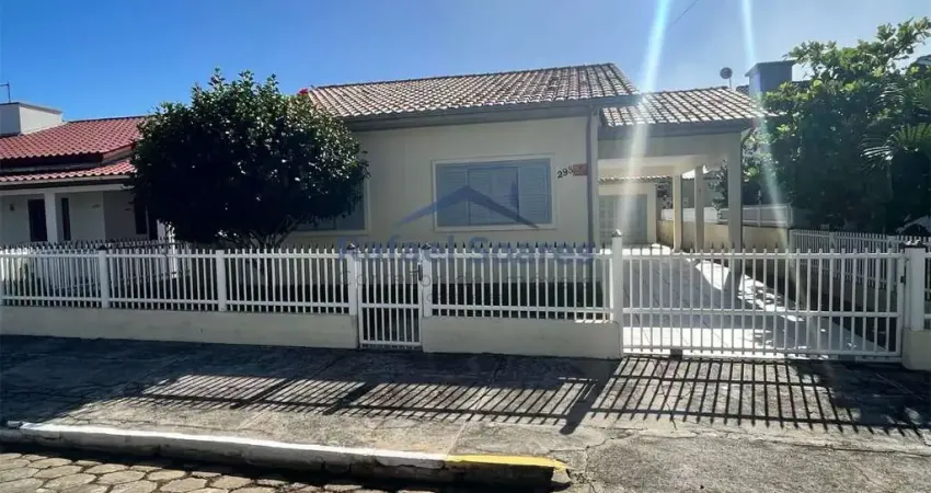 Casa com 3 dormitórios à venda, 180 m² por r$ 450.000,00 - bairro erechim - balneário arroio do silva/sc