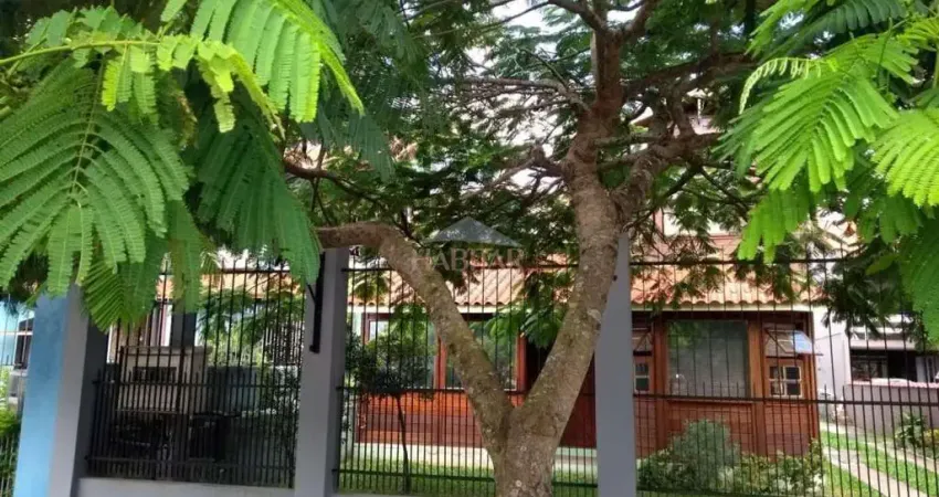Casa Sobrado à venda em Canoas - Bairro Niterói