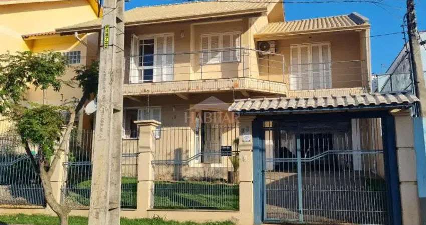 Casa à venda na Avenida Ramiro Barcelos, 23, São José, Canoas