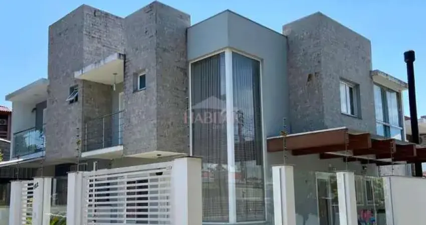 Casa Sobrado à venda em Canoas, bairro Igara