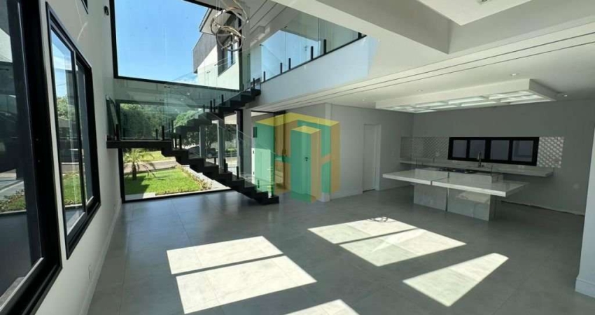 Casa Alto Padrão à Venda - 5 Suítes - 485,88m² de Terreno