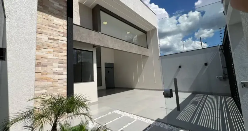 Casa linda e sofisticada  * Localização privilegiada * A 15 minutos da área central