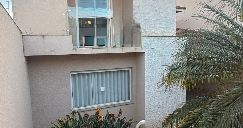 Lindo Sobrado à venda na Zona Sul ,oportunidade porteira fechada
