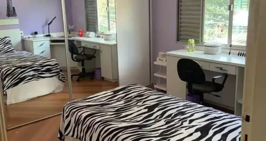 Sobrado de luxo em Vila Mariana - SP: 350m², 3 dormitórios, 4 banheiros - venda ou locação por R$12M