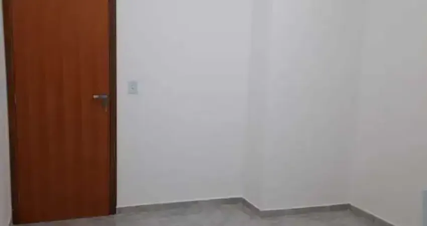 Sobrado em Vila Araguaia, São Paulo - 2 dormitórios, 2 suítes por R$430.000,00 para venda.