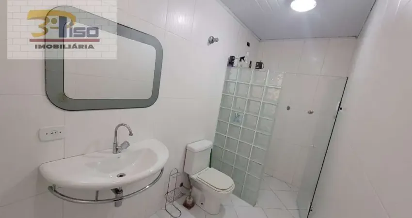 Sobrado em Jardim Grimaldi - SP: 232m², 5 dormitórios, 1 suíte, 3 banheiros - Venda por R$680mil