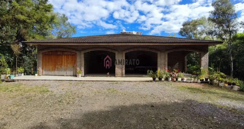 Chácara - Sítio à venda em Farroupilha, Alvorada - Semimobiliado, com closet, varanda e salão de festas