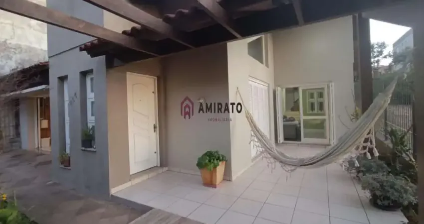 Casa à venda em Farroupilha - Bela Vista - 204m² - Churrasqueira e Closet