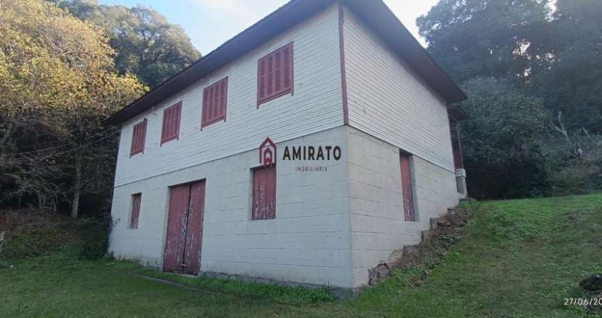Chácara à venda em Caxias do Sul, Forqueta - 100m² de área construída - Fácil acesso . Próximo centro Forqueta.