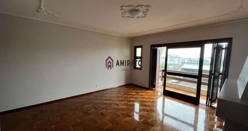 Apartamento à venda em São Roque, Farroupilha - Churrasqueira, Lavanderia, Gás Central e uma cozinha com espaço para toda a família.