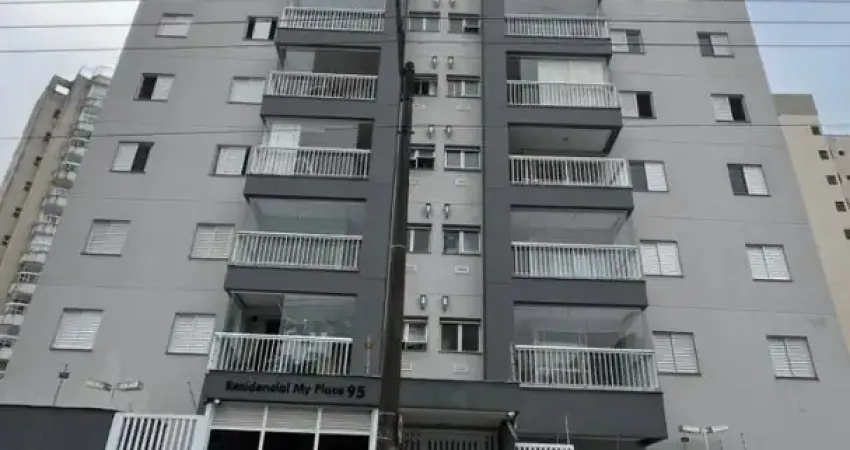 Lndo apto centro de sbc com 2 dorm, sendo 1 suíte, 2 vagas de garagem