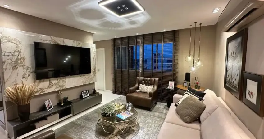 Apartamento mobiliado com 4 quartos a menos de 3 min da praia!