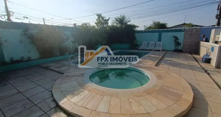 Casa para Venda em Peruíbe, JARDIM VENEZA, 4 dormitórios, 2 suítes, 5 banheiros, 4 vagas