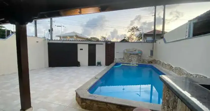 Casa Alto Padrão para Venda em Mongaguá, Balneário Flórida, 3 dormitórios, 2 suítes, 1 banheiro, 4 vagas