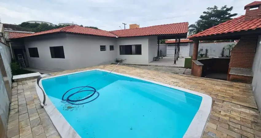 Casa para venda em itanhaém, praia dos sonhos, 5 dormitórios, 2 suítes, 1 banheiro, 3 vagas