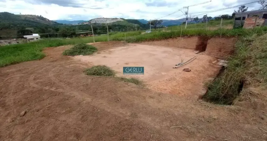 Terreno à venda na Avenida Fausto Ribeiro da Silva, 1500, Bandeirinhas, Betim