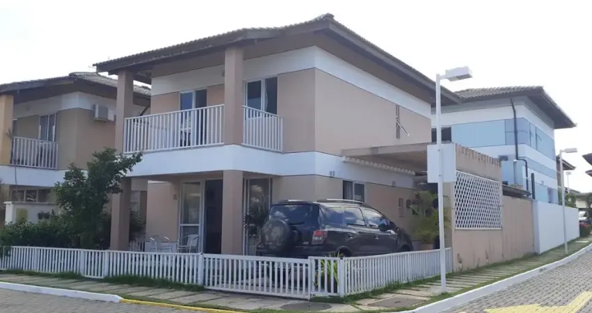 EXCELENTE OPÇÃO EM STELLA MARIS, CASA DE ESQUINA, 4/4  E COND.  AGRADÁVEL C/ INFRA