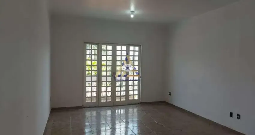 Casa com 3 quartos, Vila Suissa, Mogi das Cruzes, Cod: 541