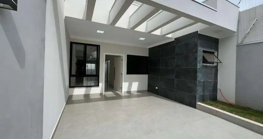 Casa à venda em Maringá, Jardim Araucária, com 3 quartos, com 93 m²