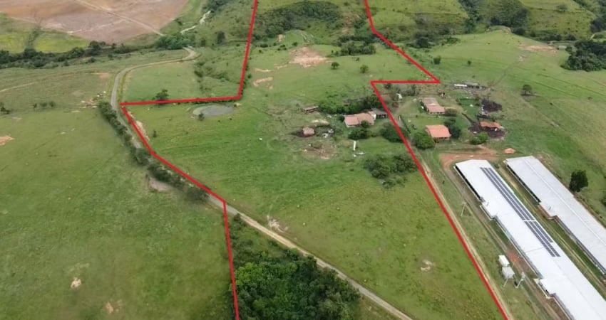 sitio com 5,2 alqueires com casa, poço, ribeirão