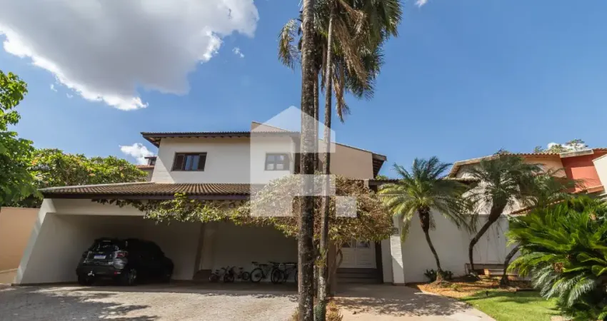 Casa de 4 quartos, em condomínio Gênova