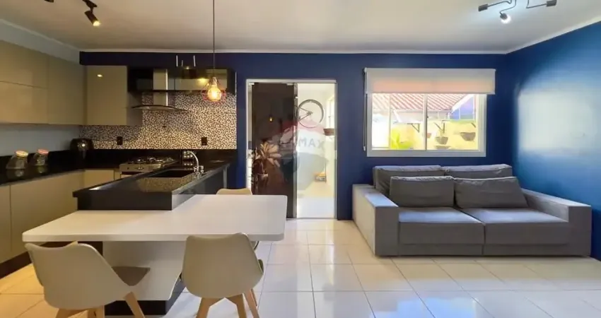 Casa em condomínio, 2 dormitórios, Villa Florença - Olaria