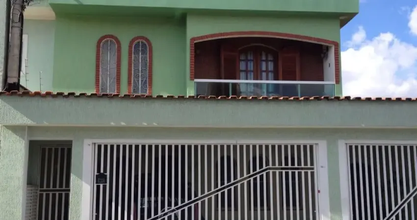 Sobrado com 3 Suítes - Aceita  Permuta até R$ 450 mil  Centro de São Bernardo!