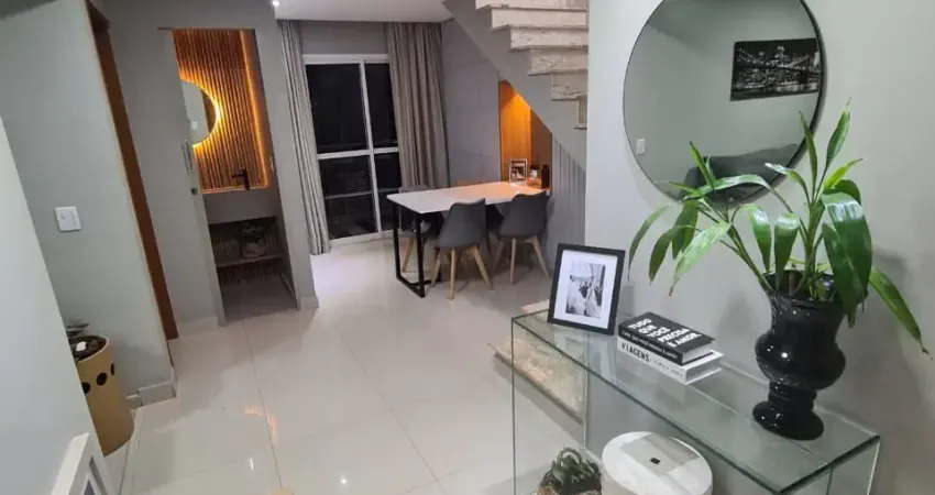 Cobertura duplex com área gourmet privativa, suíte e 2 vagas de garagem