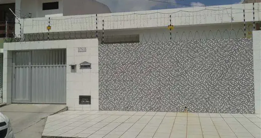 Casa no Bairro de Morro Branco á Venda