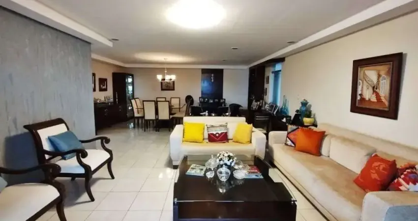 EXCELENTE APARTAMENTO EM LOCALIZAÇÃO PRIVILEGIADA!