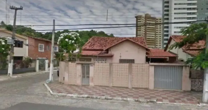 Casa com 3 dormitórios à venda, 147 m² por R$ 425.000,00 - Petrópolis - Natal/RN