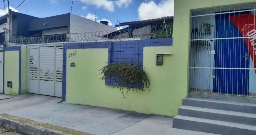 Casa com 3 dormitórios à venda, 220 m² por R$ 300.000,00 - Pitimbu - Natal/RN