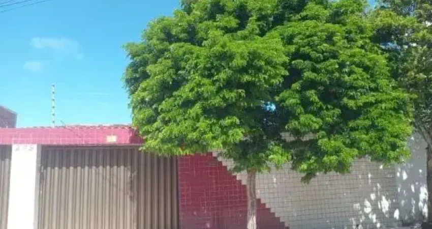 Casa com 4 quartos à venda na Rua Doutor Júlio Resende, 279, Morro Branco, Natal