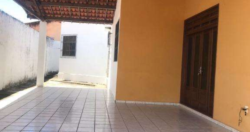 Casa com 3 dormitórios para alugar, 226 m² por R$ 2.674,28/mês - Nossa Senhora de Nazaré - Natal/RN