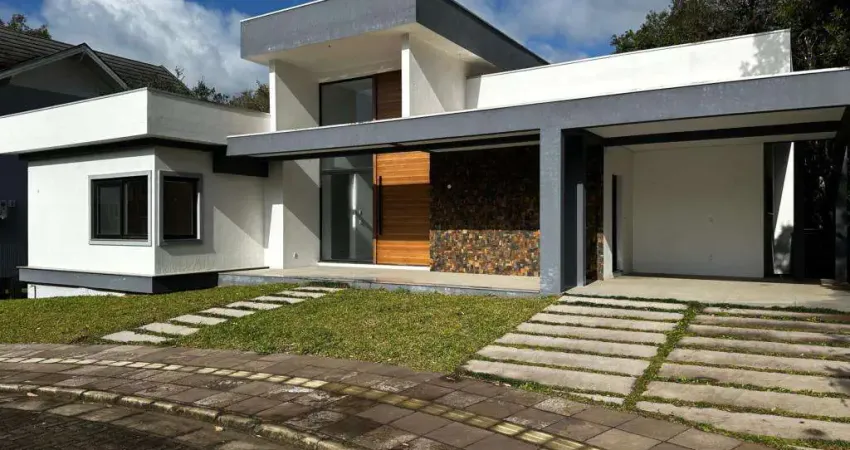 Casa 3 Dormitórios à venda no Bairro Carniel com 216 m² de área privativa - 2 vagas de garagem
