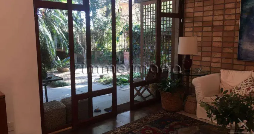 Casa com 4 quartos à venda na Rua Muribeca, --, Cidade Jardim, São Paulo