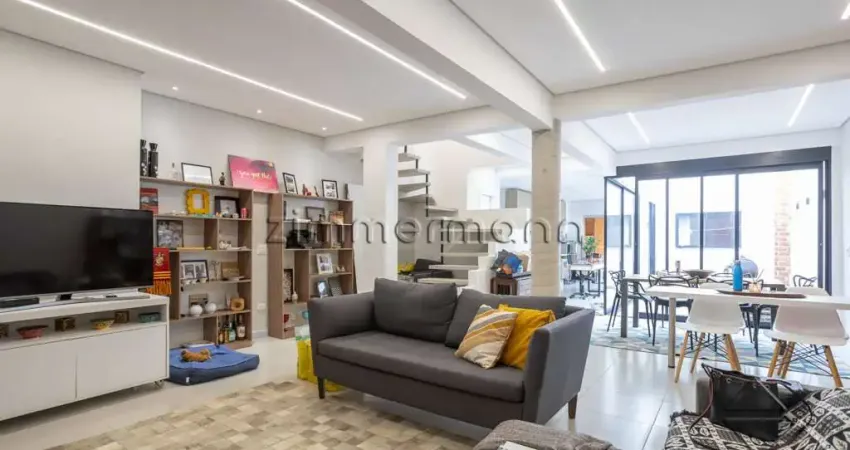 Casa com 3 quartos à venda na Rua Votupoca, --, Vila Ipojuca, São Paulo