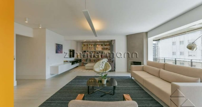 Apartamento com 3 quartos à venda na Rua Inajaroba, --, Vila Nova Conceição, São Paulo