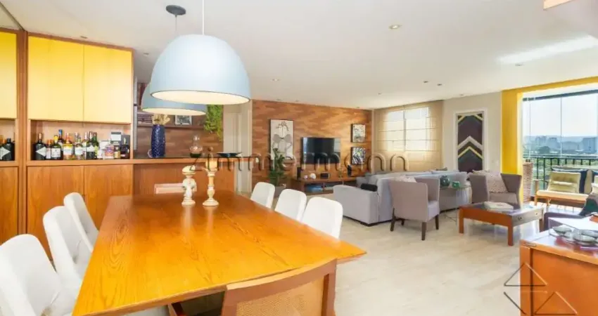 Apartamento com 3 quartos à venda na Rua Joaquim Ferreira, --, Água Branca, São Paulo