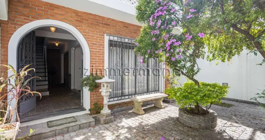 Casa com 3 quartos à venda na Rua Albina Barbosa, --, Aclimação, São Paulo