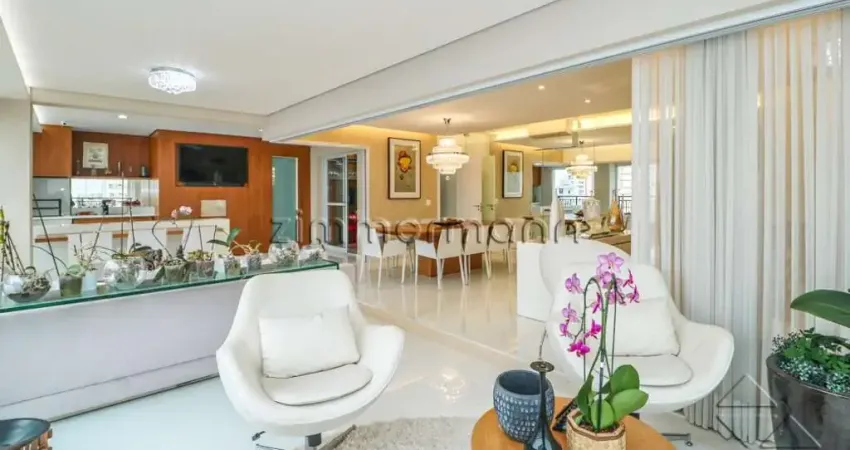Apartamento com 3 quartos à venda na Rua Baturité, --, Aclimação, São Paulo