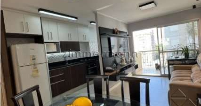Apartamento com 2 quartos à venda na Rua Cesário Ramalho, --, Cambuci, São Paulo