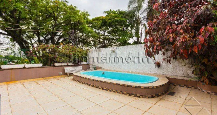 Casa com 4 quartos à venda na Rua José de Freitas Guimarães, --, Pacaembu, São Paulo